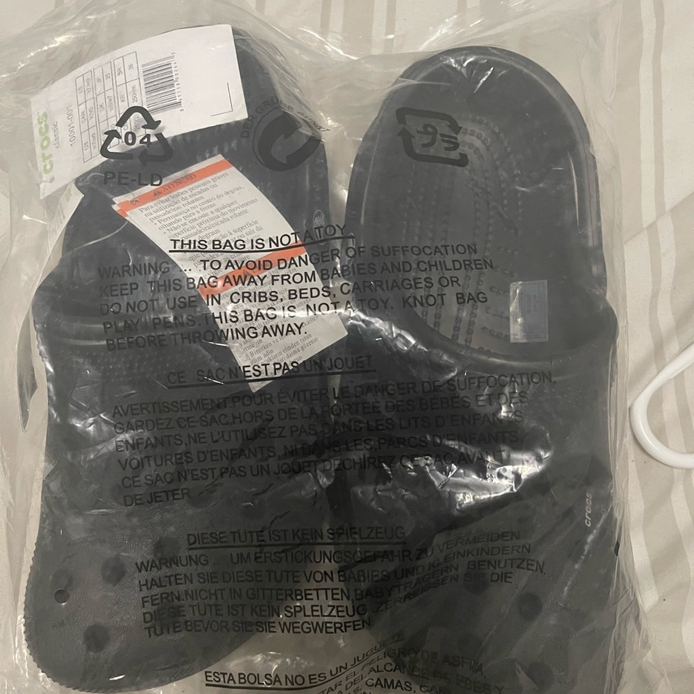 Black crocs